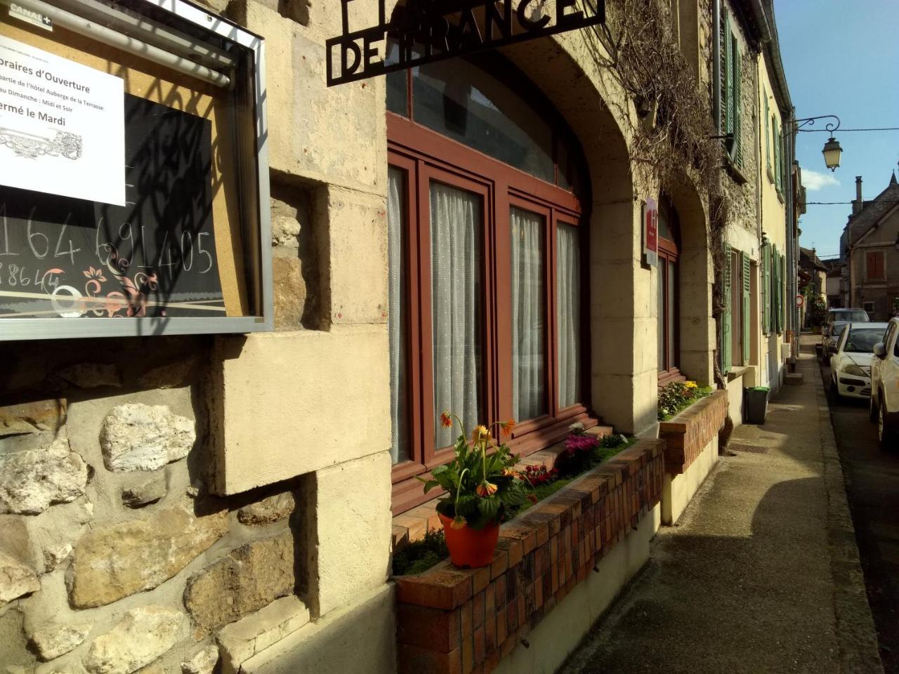 Auberge De La Terrasse Moret-sur-Loing Εξωτερικό φωτογραφία