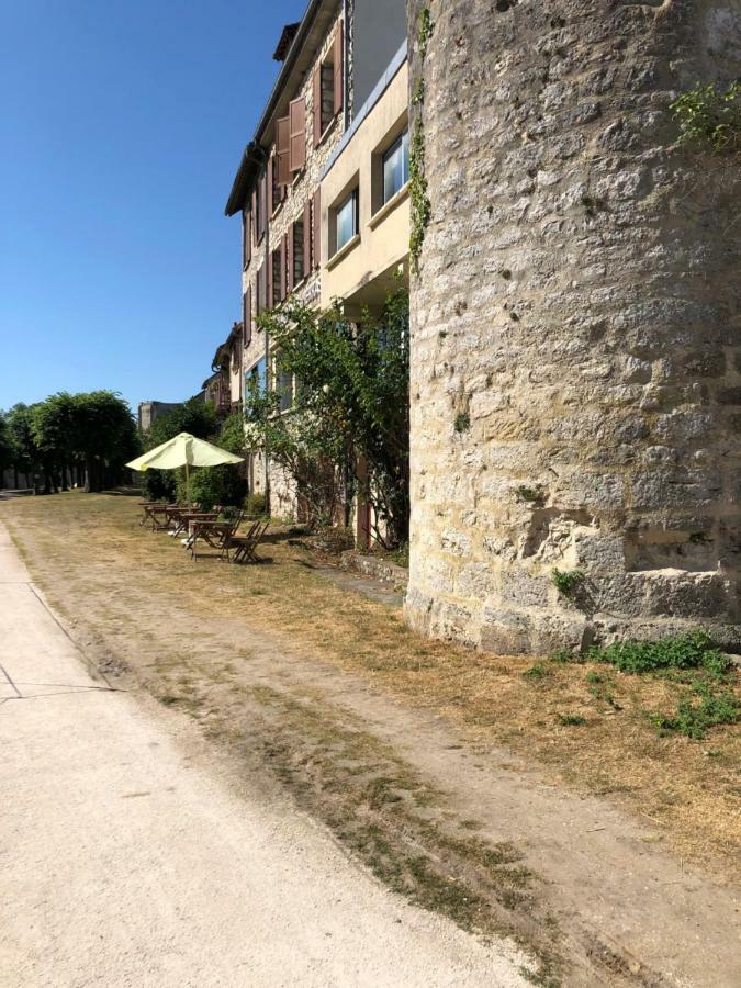 Auberge De La Terrasse Moret-sur-Loing Εξωτερικό φωτογραφία